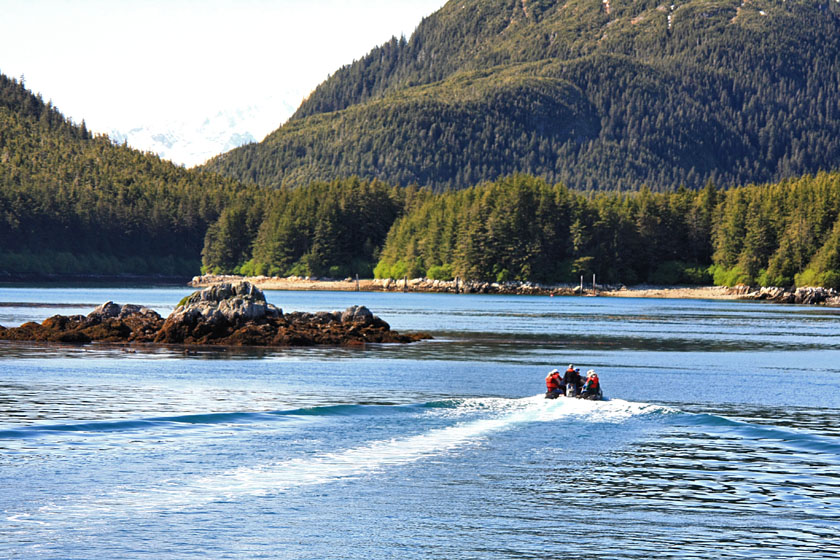 Zodiac into the Inian Islands