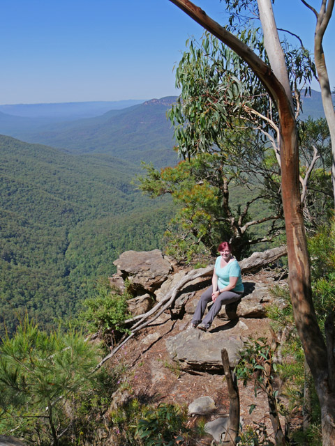 Becky on Rocky Point Along Trail to Wentworth Falls, Blue Mountains