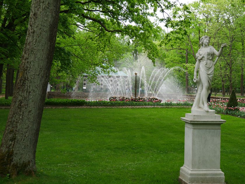 Peterhof Palace Gardens & Sun Fountain, St. Petersburg