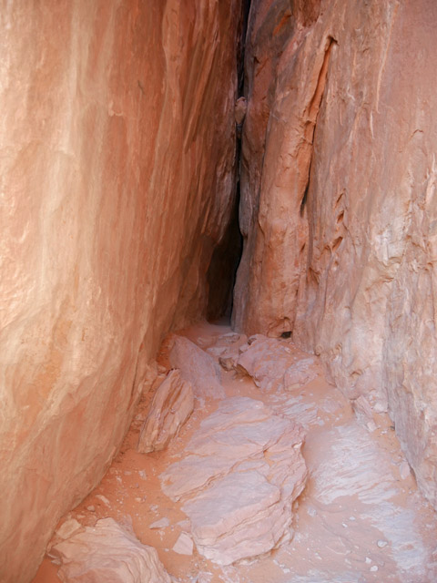 Trail to Sand Dune Arch, Arches NP