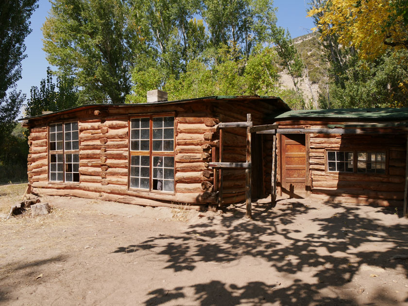 Josie Morris Cabin, Dinosaur NM