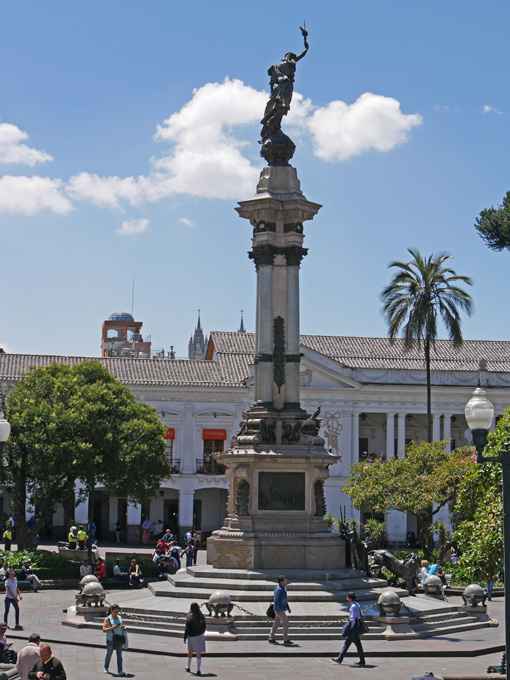 Monument to the Heroes  de la Independecia, Plaza de la Independencia, Quito