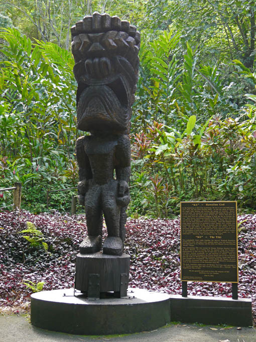 Hawaii Tropical Botanical Garden, Statue of Ku