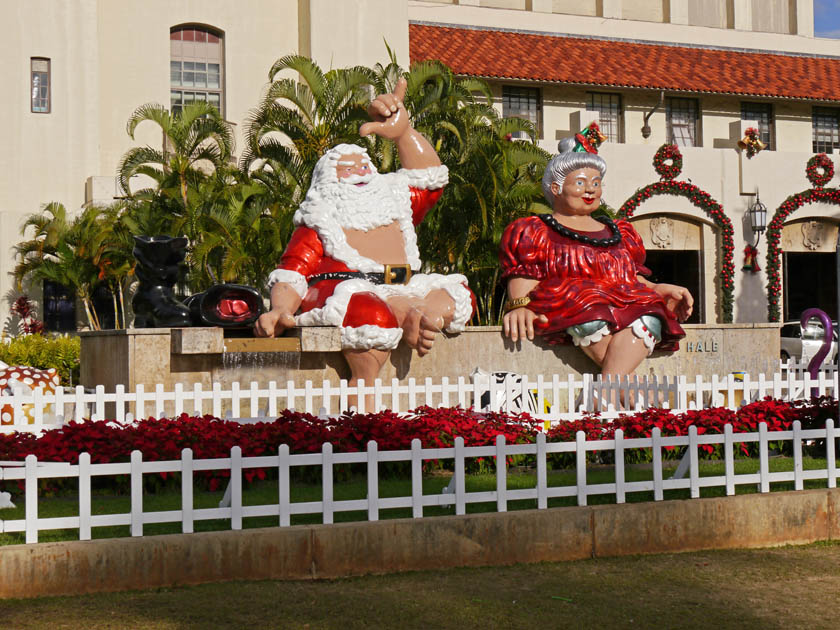 Santa and Mrs. Claus at Honolulu City Lights Display