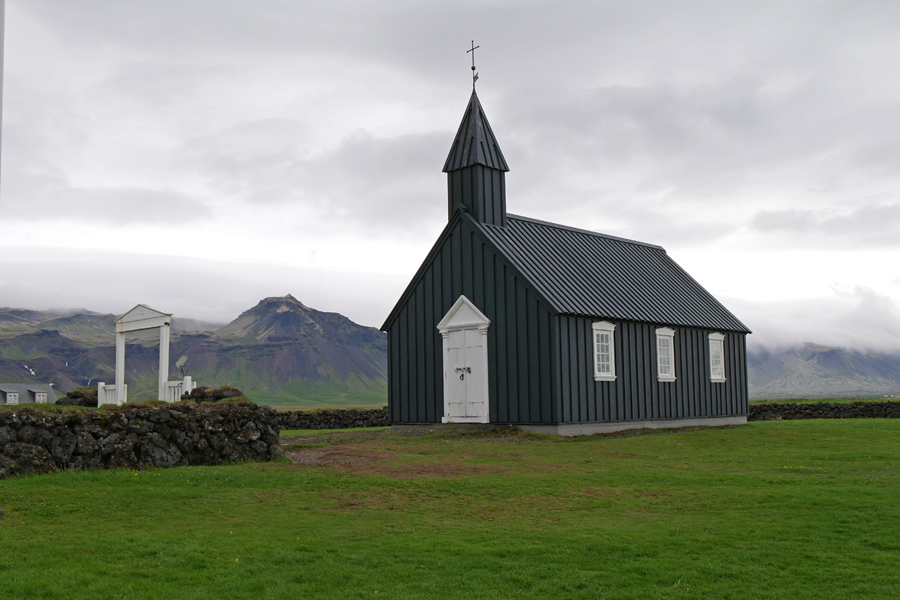 Búðakirkja (Black Church of Búðir)