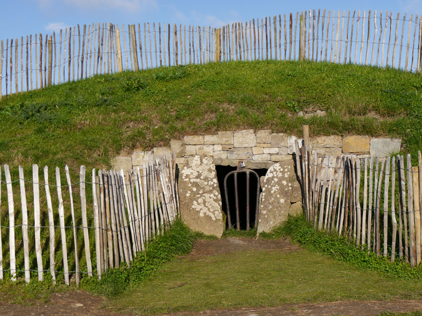 Mound of the Hostages, Hill of Tara