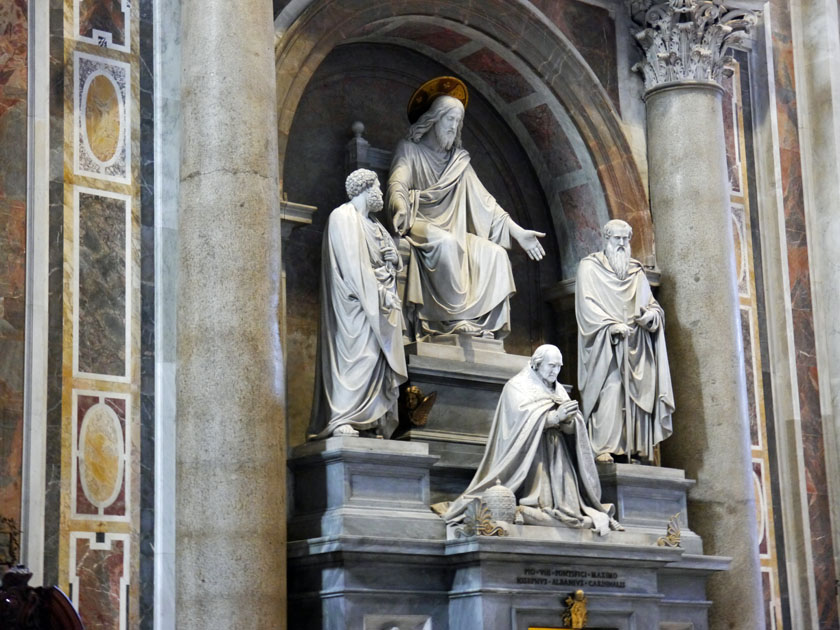 Interior Statues, St. Peter's Basilica