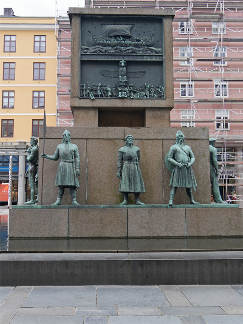 Maritime Monument, Bergen Town Square