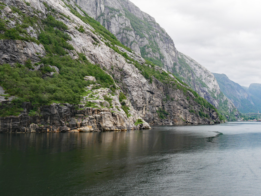 Cruising the Lysefjorden