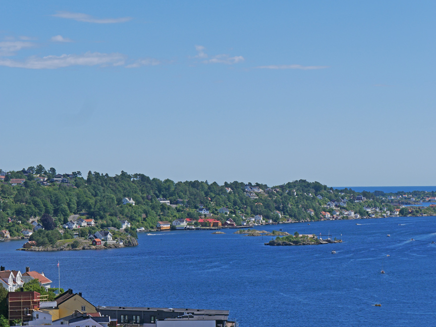 View of Arendal from top of Fløyheia