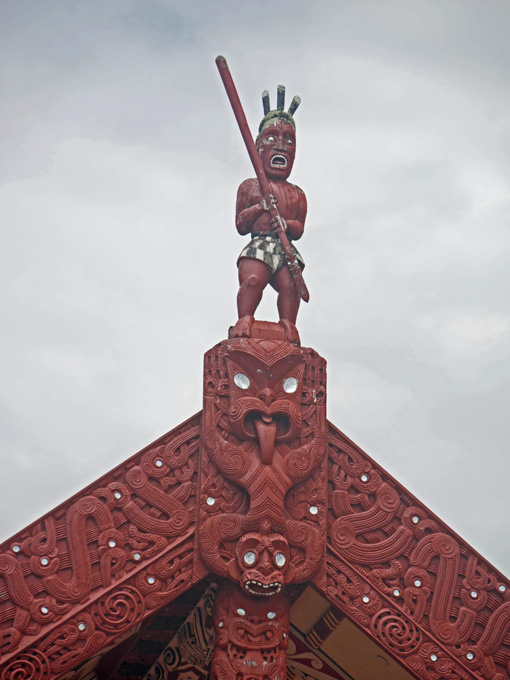 Tamatekapua Meeting House, Façade Detail