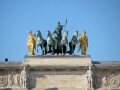 Statues atop Arc de Triomphe du Carrousel