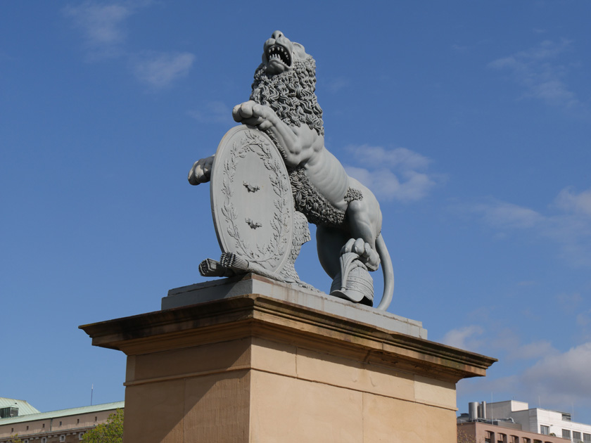 Statue at Entrance to Neues Schloss