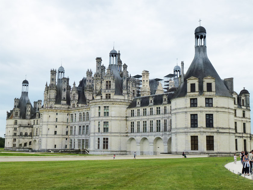 Château de Chambord, Exterior