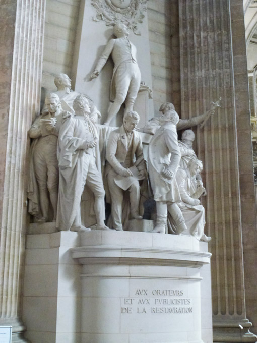 Statues in le Panthéon