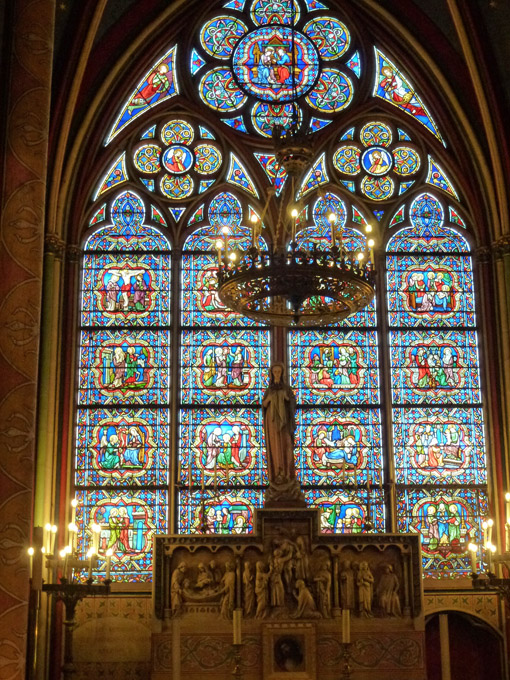 Cathédrale Notre-Dame Stained Glass Window