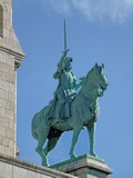 Statue at Front of la Basilique du Sacré-Coeur