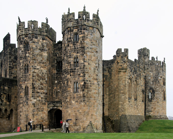 Alnwick Castle - Outside View