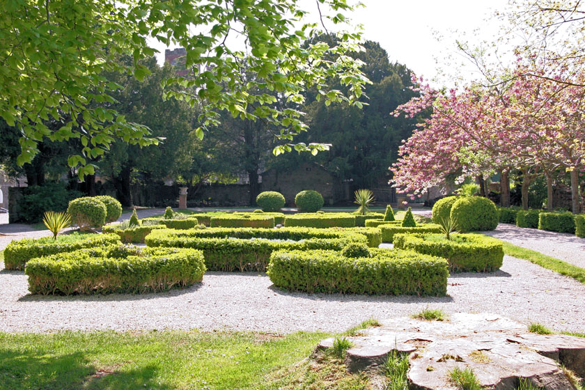 Ruthin Castle Hotel Gardens