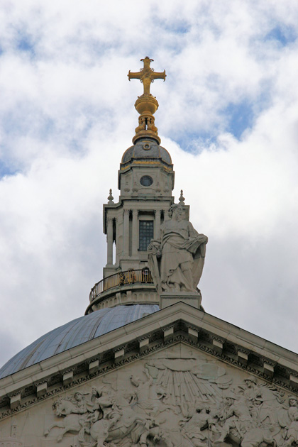 St. Paul's Cathedral, Lantern and Top Cross