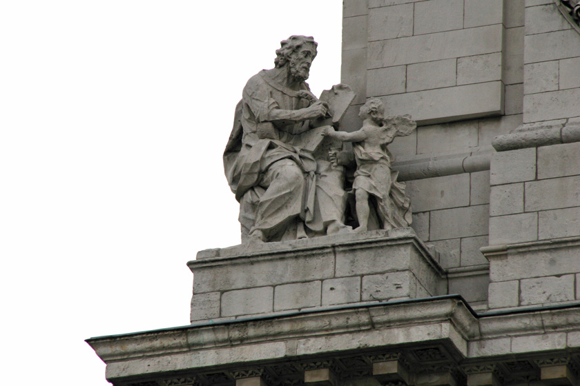 St. Paul's Cathedral, Statue on West Tower