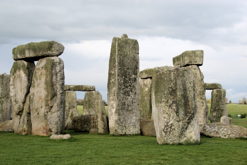 Stonehenge - Inner Horseshoe of Sarsen Trilothons