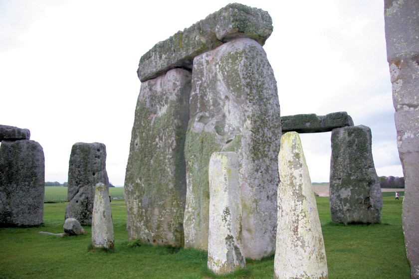 Stonehenge - Inner Circle with Partial Bluestone Circle (2000 BC)