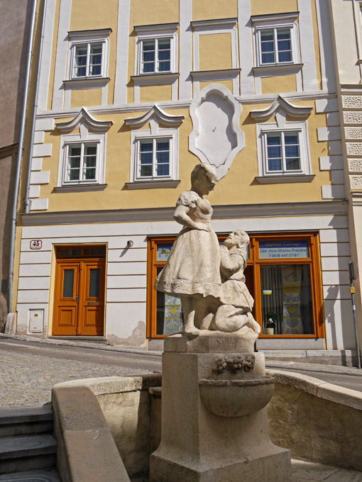 Simandl Fountain by Franz Zelesny, Krems