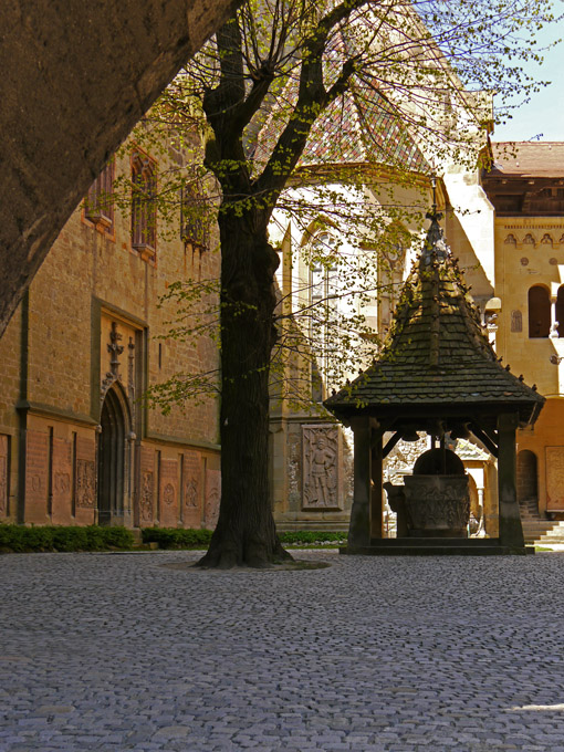 Kreuzenstein Castle Inner Courtyard and Well