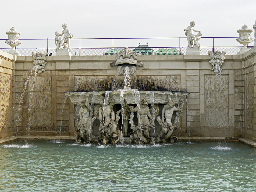 Fountain in Belvedere Gardens